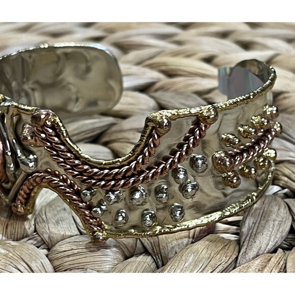 Fabulous Namibian Carnelian Hammered Silver Copper Tone Ornate Cuff Bracelet - Picture 5 of 9